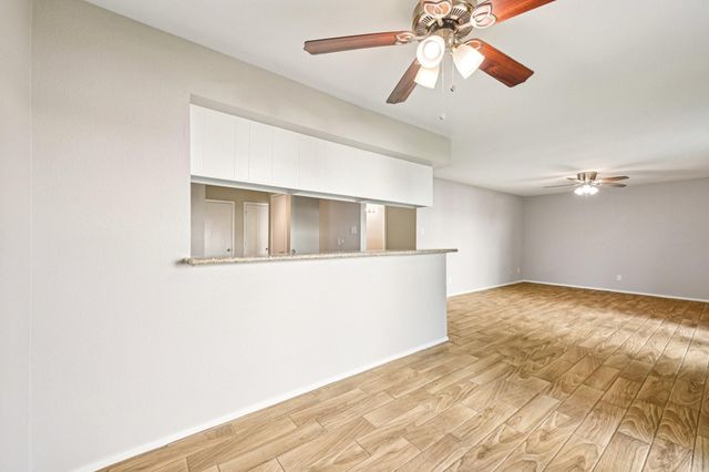 14515 Wunderlich Drive 607, Houston, TX 77069