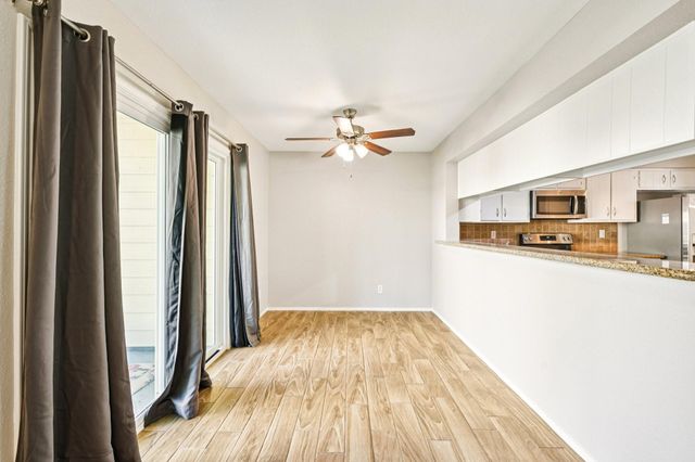 14515 Wunderlich Drive 607, Houston, TX 77069