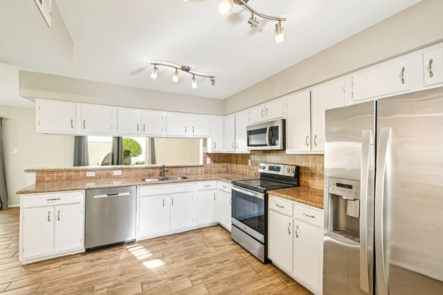 14515 Wunderlich Drive 607, Houston, TX 77069