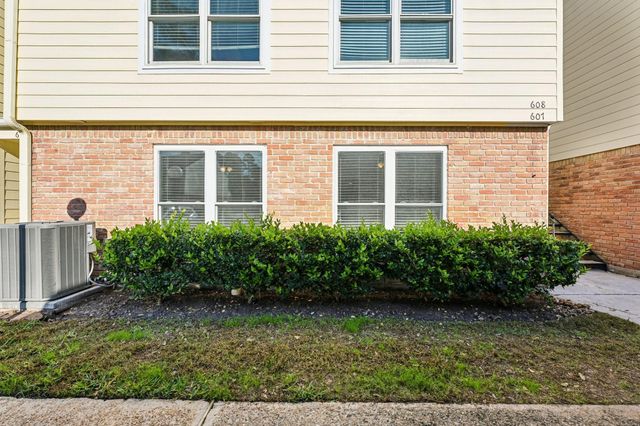 14515 Wunderlich Drive 607, Houston, TX 77069