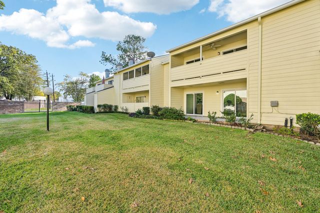 14515 Wunderlich Drive 607, Houston, TX 77069