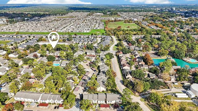 14515 Wunderlich Drive 607, Houston, TX 77069