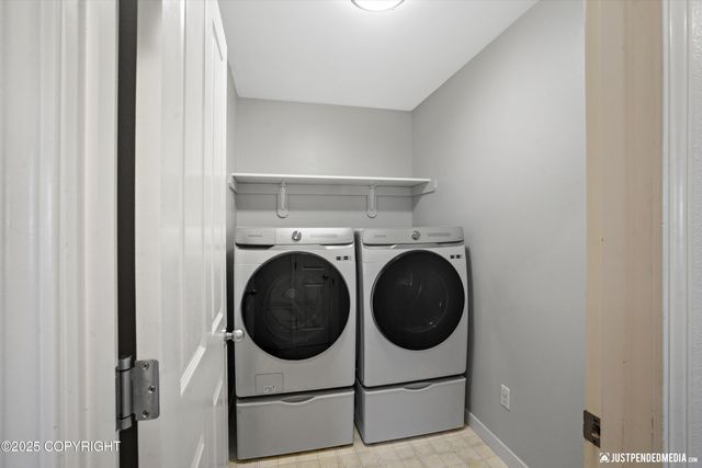 16312 Seville Park Circle, Anchorage, AK 99516