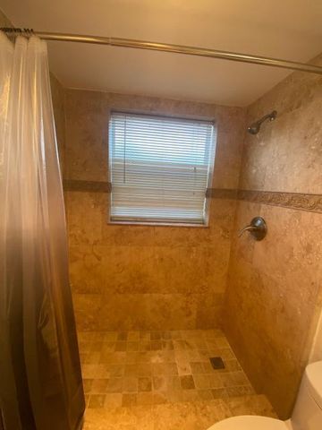 100 Andover D, West Palm Beach, FL 33417