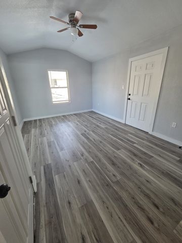 1805 W Washington Street, Sherman, TX 75092