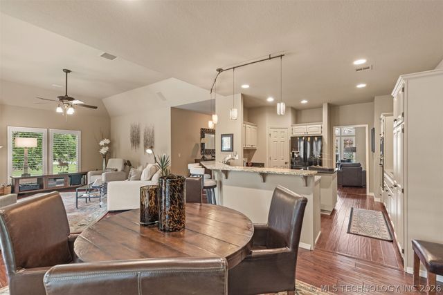 8320 S 87th Avenue E, Tulsa, OK 74133