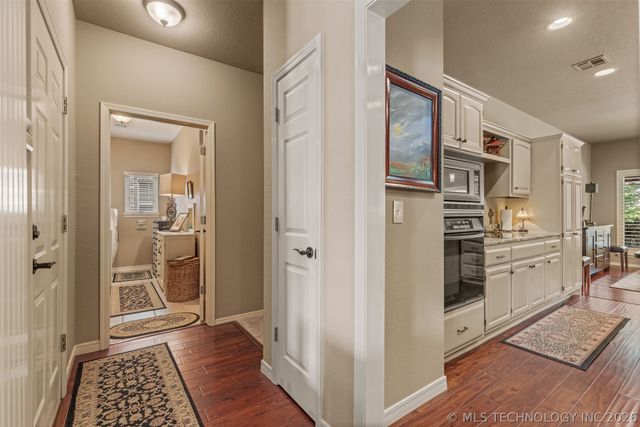 8320 S 87th Avenue E, Tulsa, OK 74133
