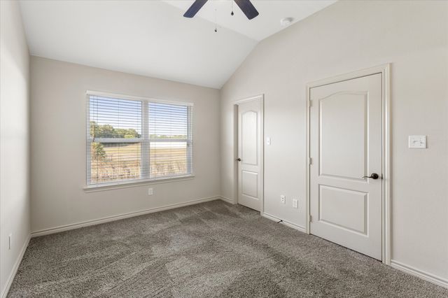 208 Lasso Circle, Mabank, TX 75143