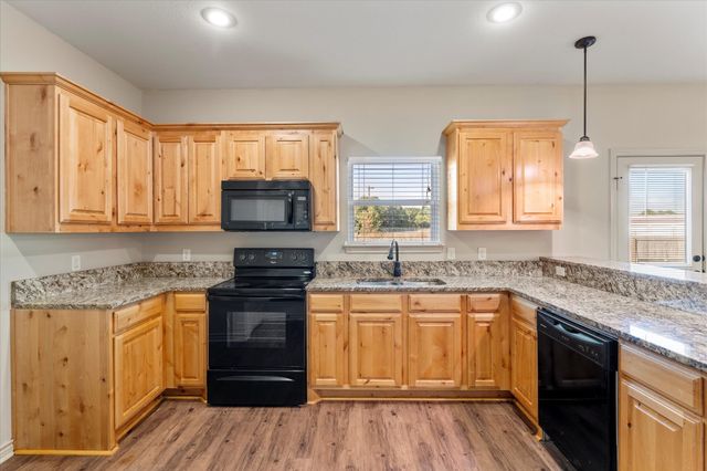 208 Lasso Circle, Mabank, TX 75143