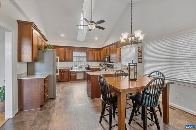 124 PELHAM WOODS CIR, Waynesboro, VA 22980