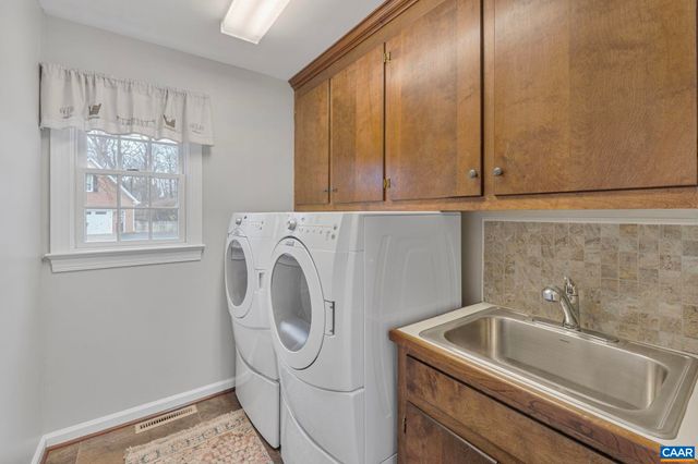 124 PELHAM WOODS CIR, Waynesboro, VA 22980