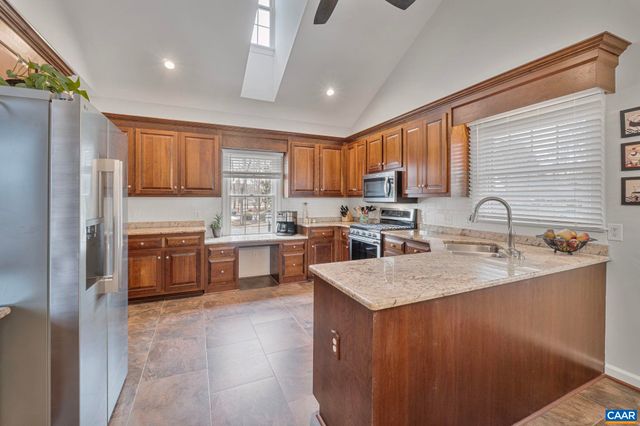 124 PELHAM WOODS CIR, Waynesboro, VA 22980