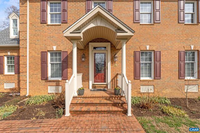 124 PELHAM WOODS CIR, Waynesboro, VA 22980