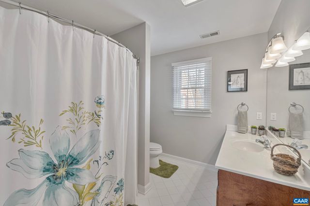 124 PELHAM WOODS CIR, Waynesboro, VA 22980