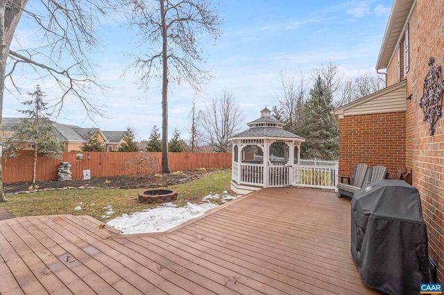 124 PELHAM WOODS CIR, Waynesboro, VA 22980