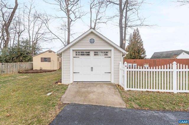 124 PELHAM WOODS CIR, Waynesboro, VA 22980