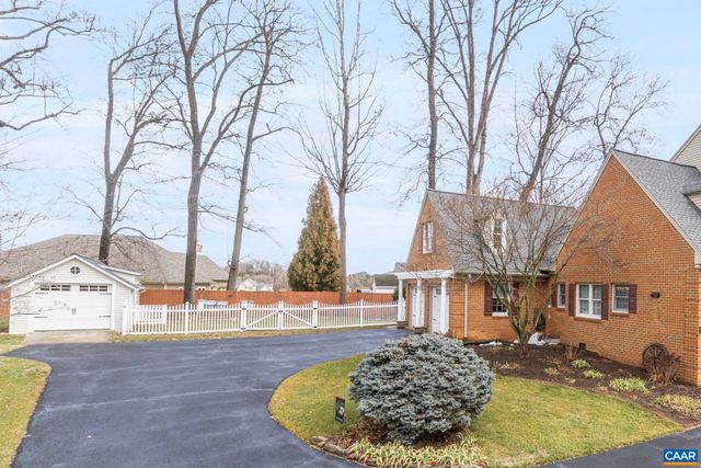 124 PELHAM WOODS CIR, Waynesboro, VA 22980