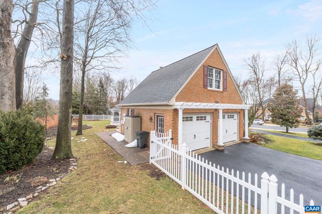 124 PELHAM WOODS CIR, Waynesboro, VA 22980