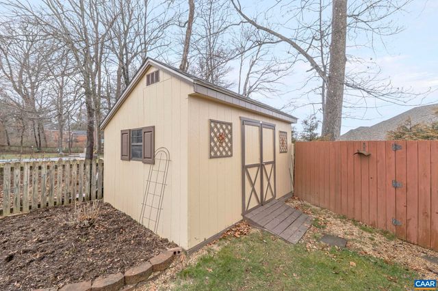 124 PELHAM WOODS CIR, Waynesboro, VA 22980