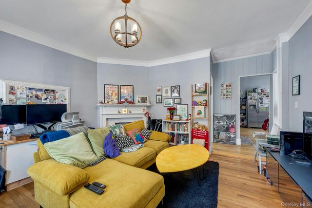 59 Wallace Street, Tuckahoe, NY 10707