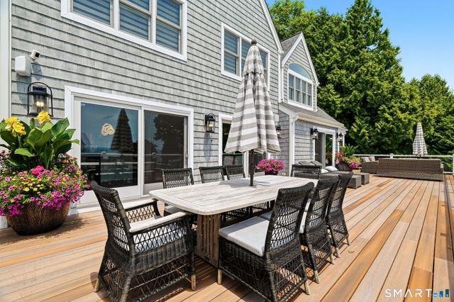 929 Pequot Avenue, New London, CT 06320