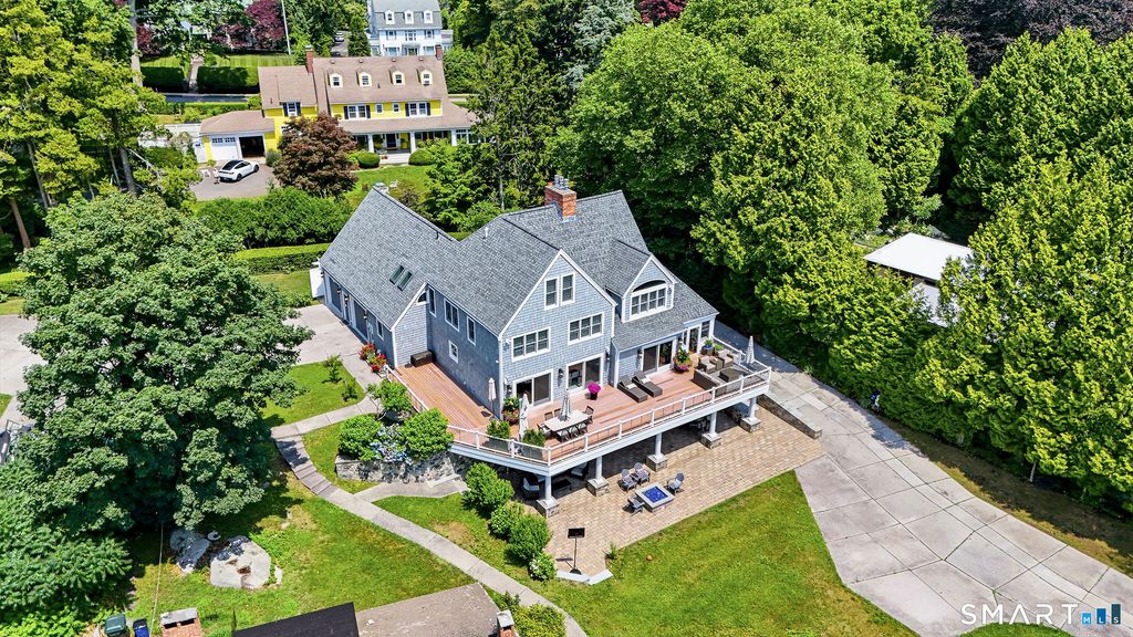 929 Pequot Avenue, New London, CT 06320
