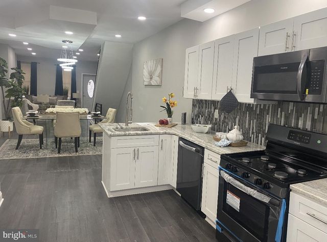 3040 W BERKS ST, Philadelphia, PA 19121