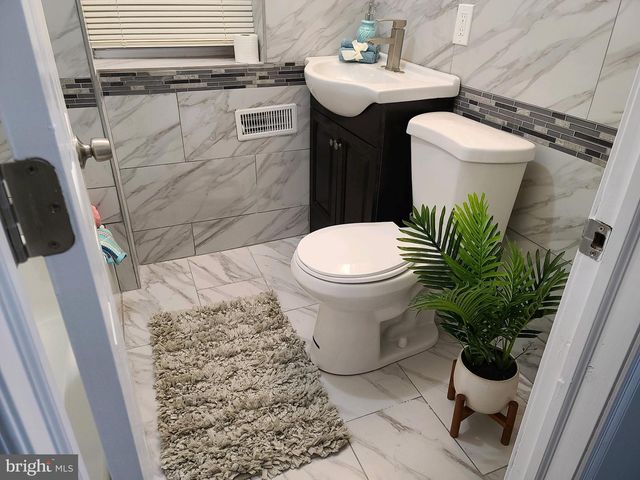 3040 W BERKS ST, Philadelphia, PA 19121