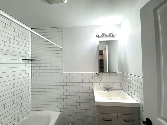 625 Main Street 4, Reading, MA 01867