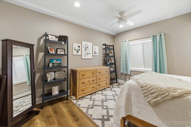 39W829 KELLAR Square, Geneva, IL 60134