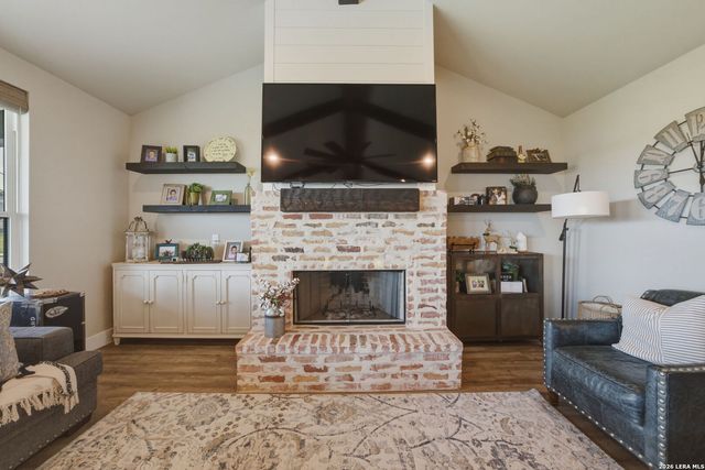 109 juniper, La Vernia, TX 78121