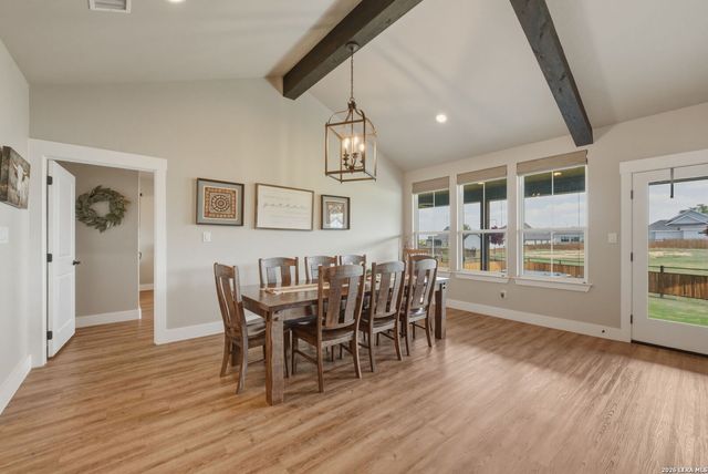 109 juniper, La Vernia, TX 78121