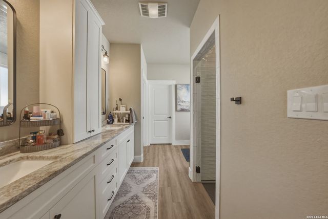 109 juniper, La Vernia, TX 78121