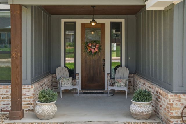 109 juniper, La Vernia, TX 78121