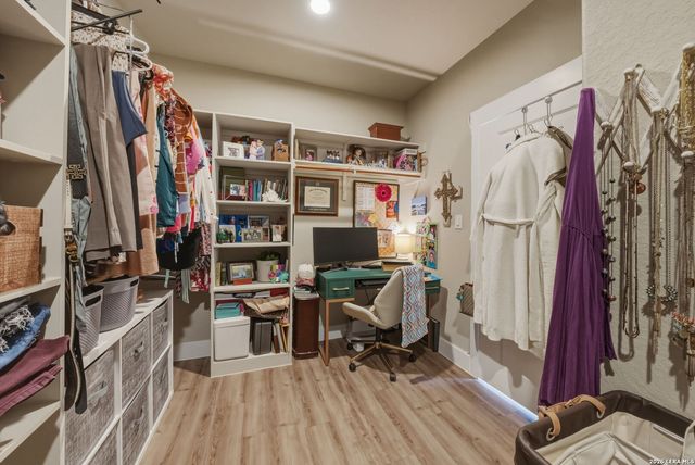 109 juniper, La Vernia, TX 78121