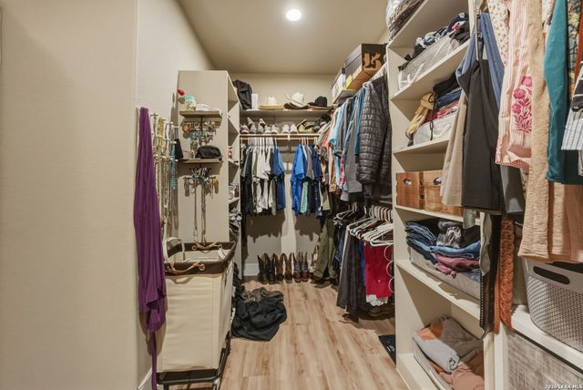 109 juniper, La Vernia, TX 78121