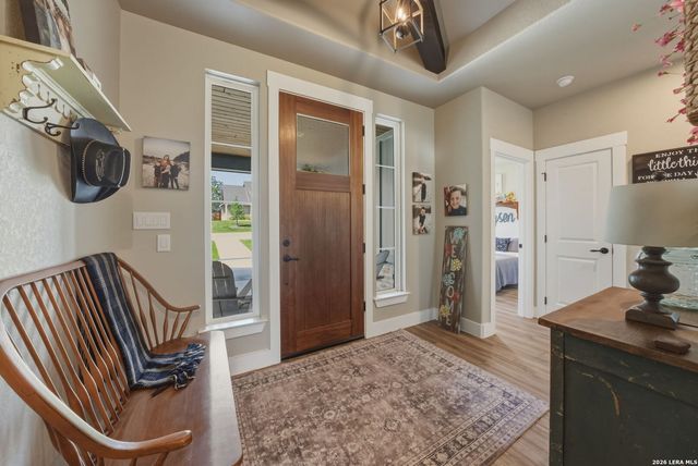 109 juniper, La Vernia, TX 78121