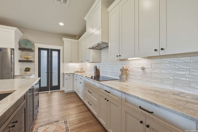 109 juniper, La Vernia, TX 78121