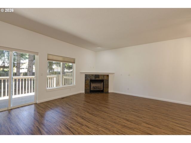 20028 BERGE VIEW Ave, Oregon City, OR 97045