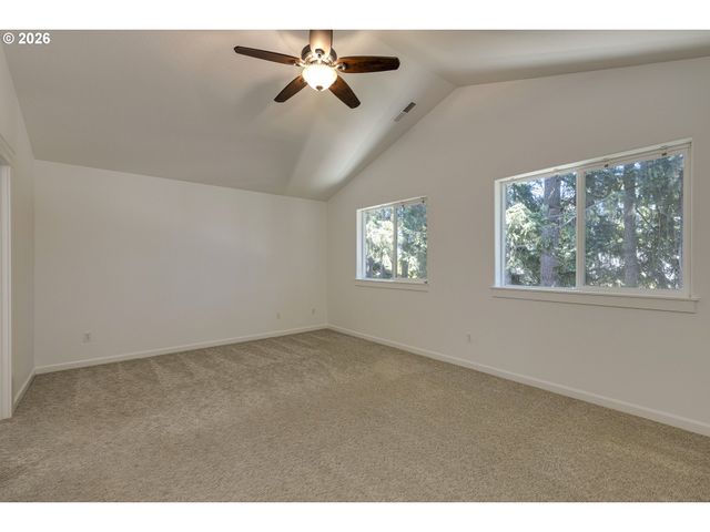 20028 BERGE VIEW Ave, Oregon City, OR 97045