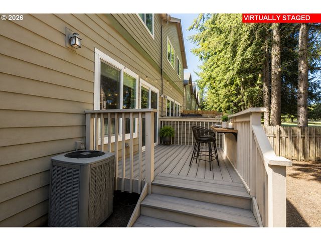 20028 BERGE VIEW Ave, Oregon City, OR 97045