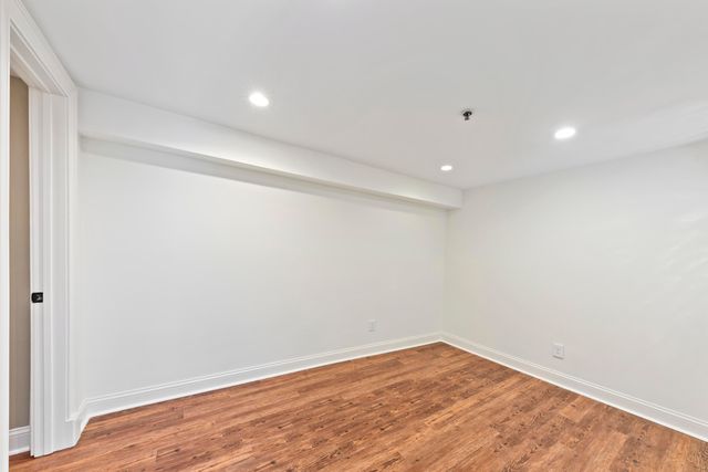 377 King Street Unit 201, Charleston, SC 29401