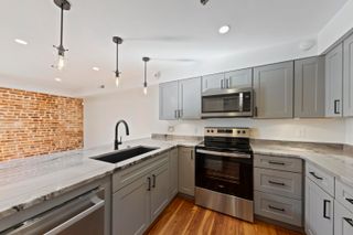 377 King Street Unit 201, Charleston, SC 29401