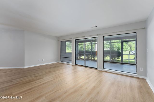 732 Azalea Drive 413, Hampstead, NC 28443