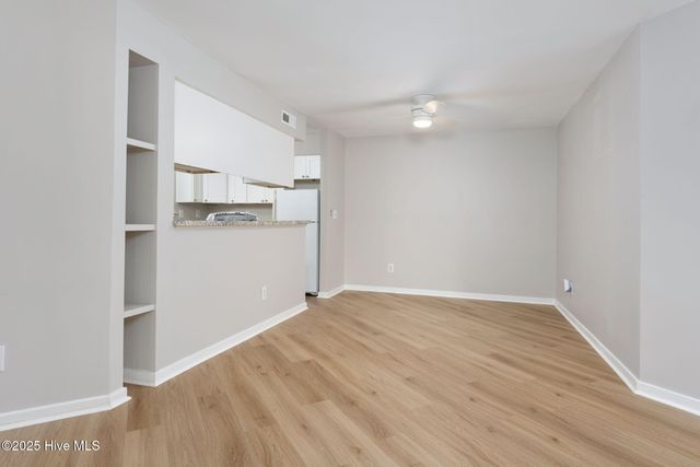 732 Azalea Drive 413, Hampstead, NC 28443