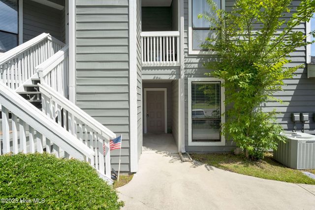732 Azalea Drive 413, Hampstead, NC 28443