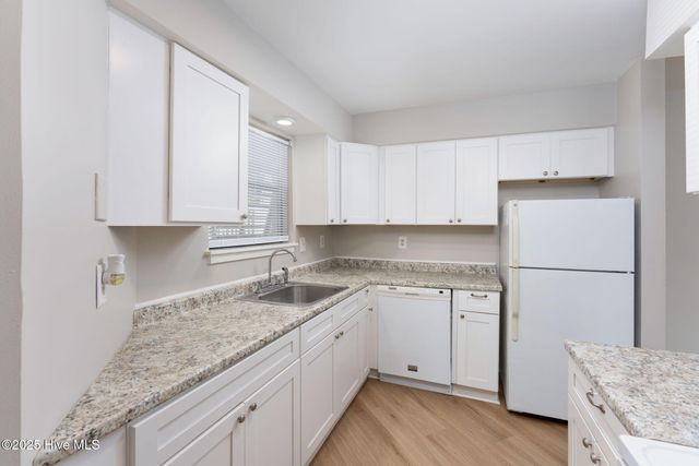 732 Azalea Drive 413, Hampstead, NC 28443