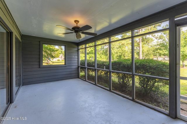 732 Azalea Drive 413, Hampstead, NC 28443