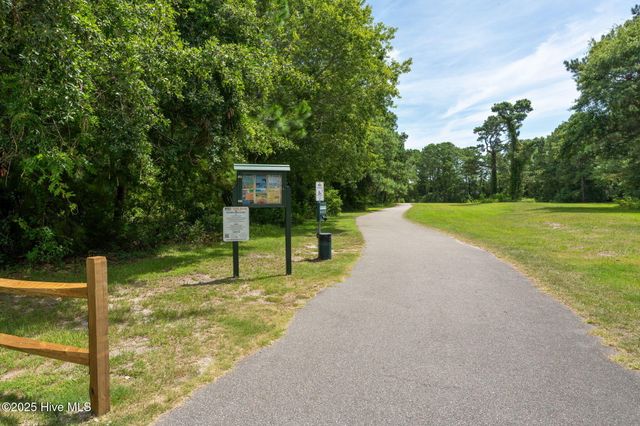 732 Azalea Drive 413, Hampstead, NC 28443