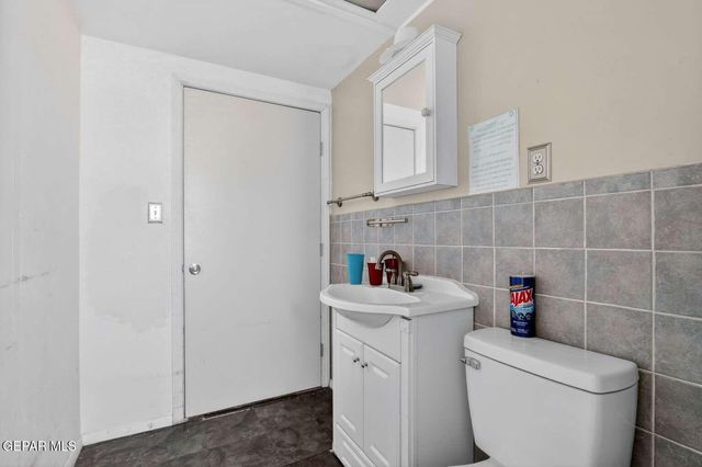 5612 CRESTON Avenue, El Paso, TX 79924